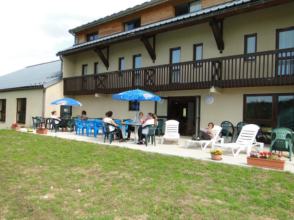 Les Moussieres Village Vacances Passion Georges Moustaki מראה חיצוני תמונה